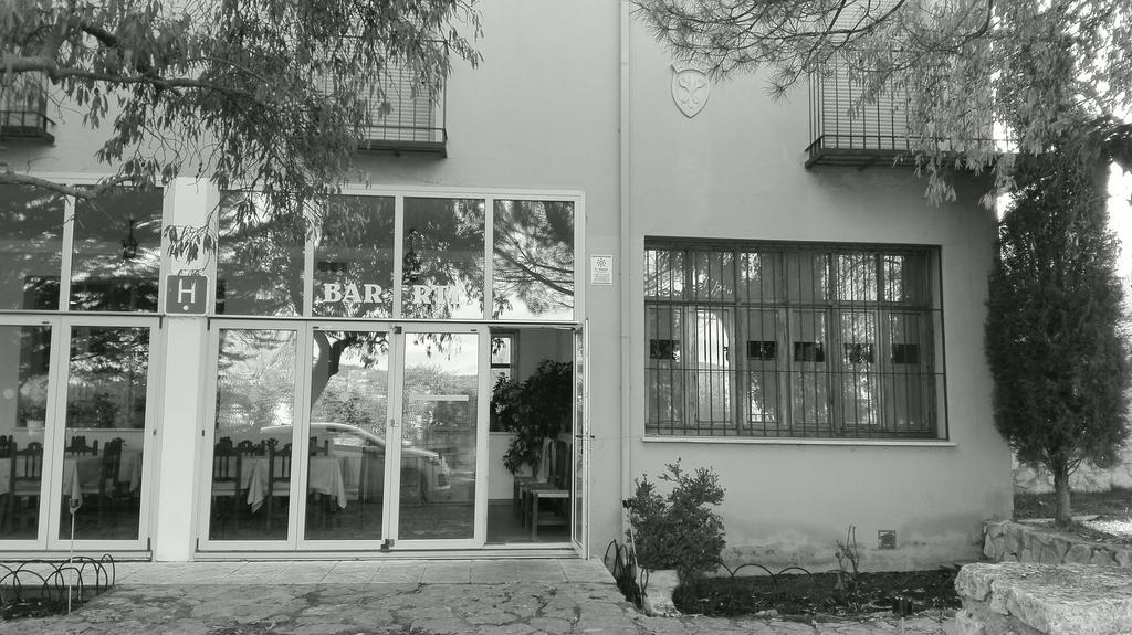 Hotel Rasil เกว็งกา ภายนอก รูปภาพ