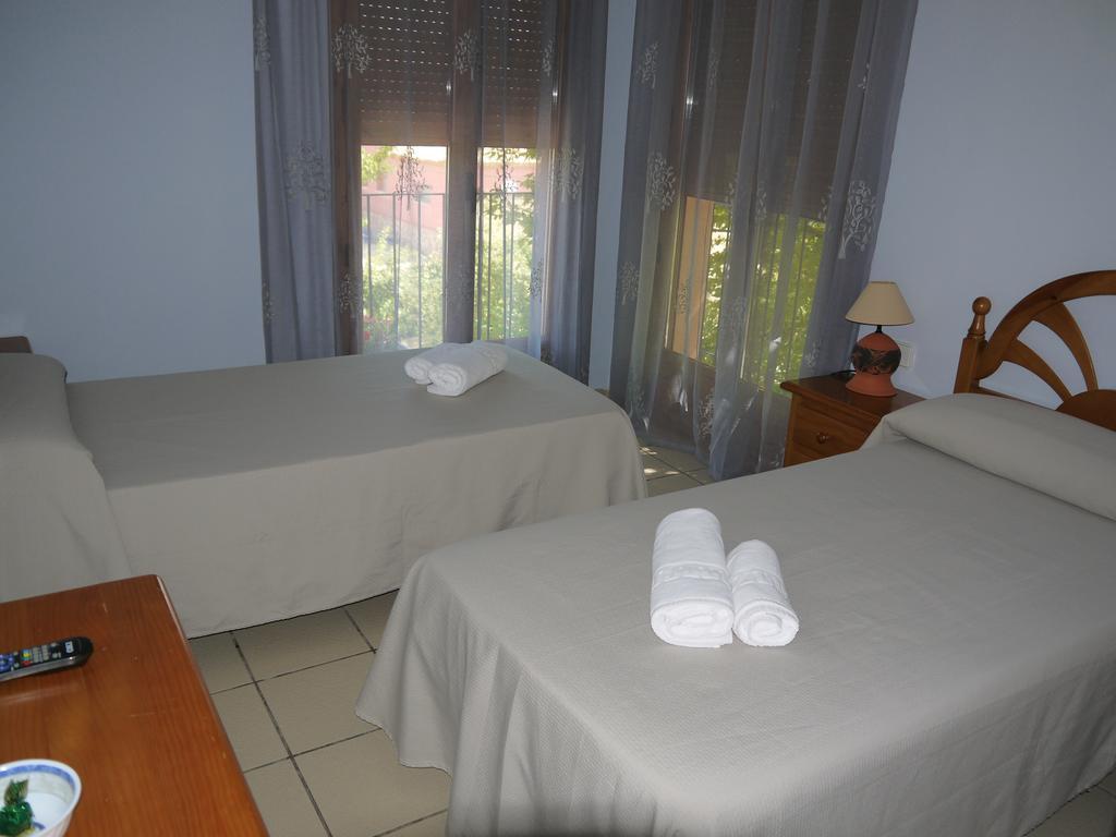 Hotel Rasil เกว็งกา ภายนอก รูปภาพ